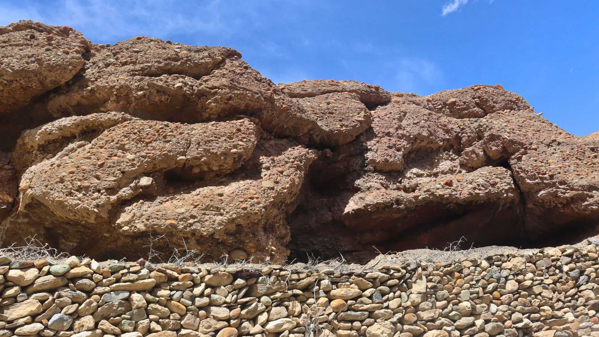 Wanla Iron ore Cave