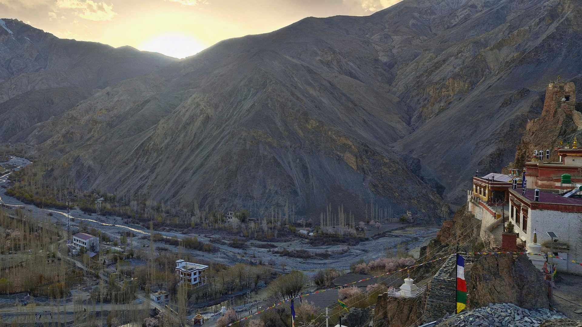 The dramatic mountain landscapes that inspire Ladakh's folklore.